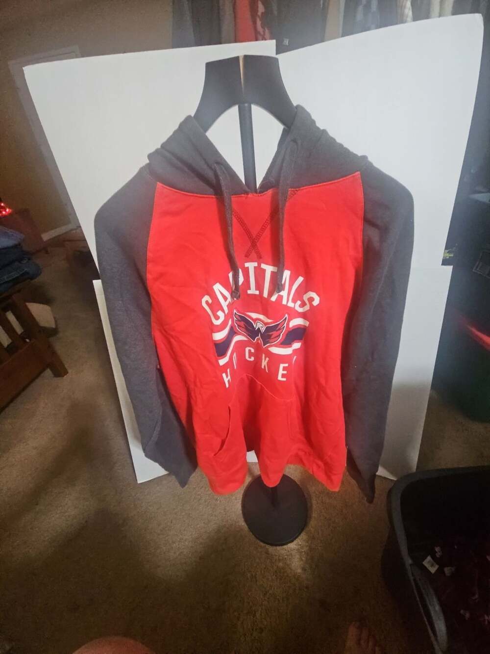 NHL Washington Capitals Hoodie Size L Red Gray Hockey Sweatshirt